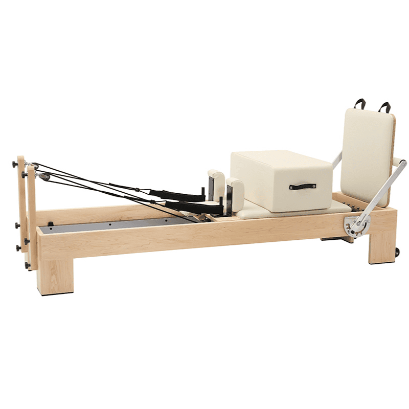 Dieser elegante und moderne Pilates Reformer aus weißem Aluminium verfügt über einen gepolsterten Schlitten, eine verstellbare Fußstange und langlebige Widerstandsbänder – perfekt zur Verbesserung von Kraft, Flexibilität und Rumpfstabilität in jedem Heim- oder Studioumfeld.