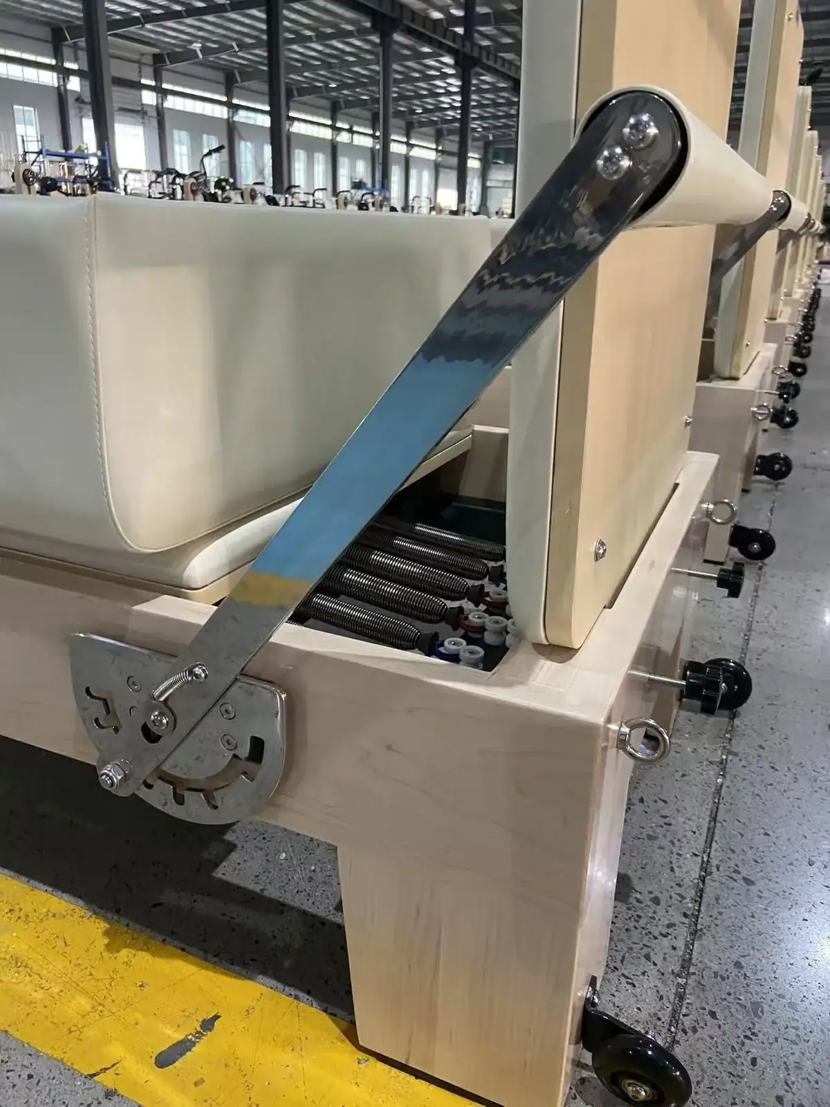 WD-MS-003 footbar mechanism and reformer spring components during inspection