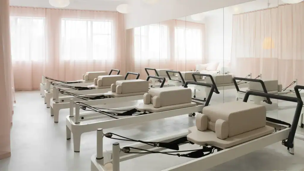 Professionelle Pilates Studio Ausstattung im DACH-Markt