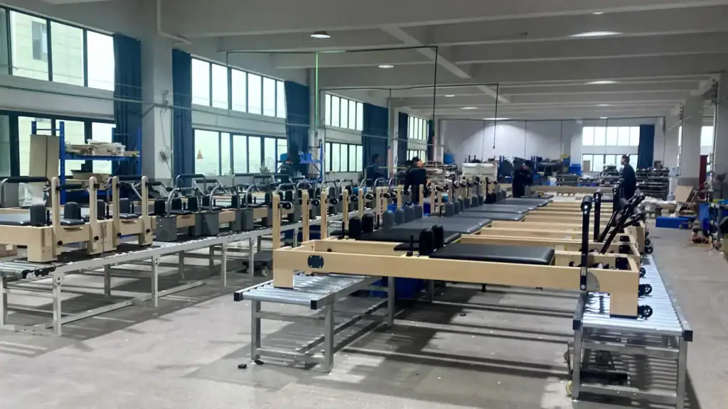 Showroom & Distribution