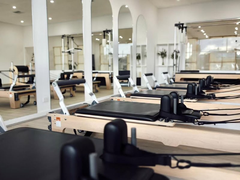 pilates reformer studio machines (3)